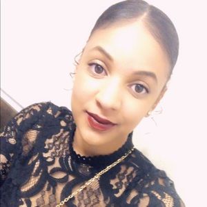 Meet your Posher, Kayla